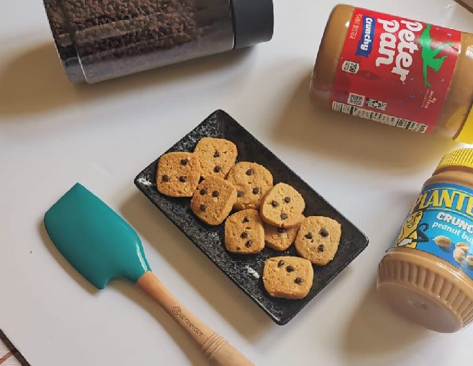 Koekje: Baking eggless, bite-sized remedies with love