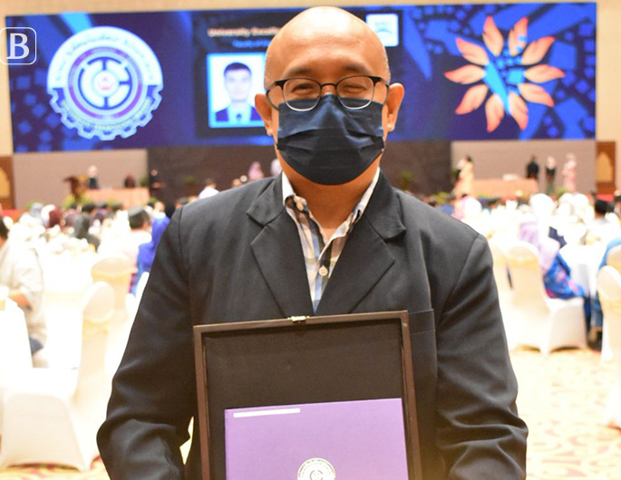 UTB celebrates over 100 students, staff in excellence award ceremony
