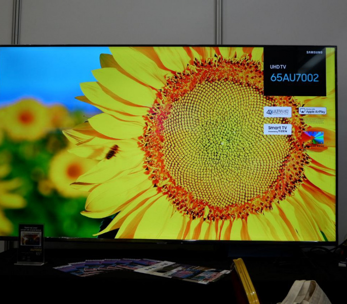 Intracorp showcases Samsung QLED TVs, soundbars at Korean Festival