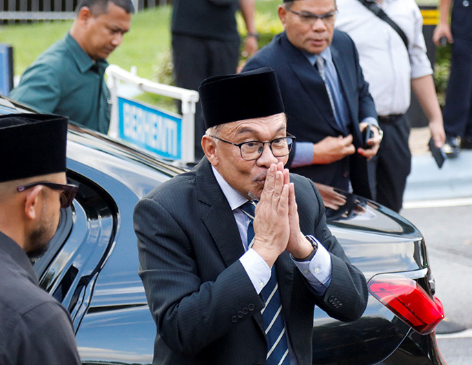 Malaysian opposition leader Anwar appointed prime minister