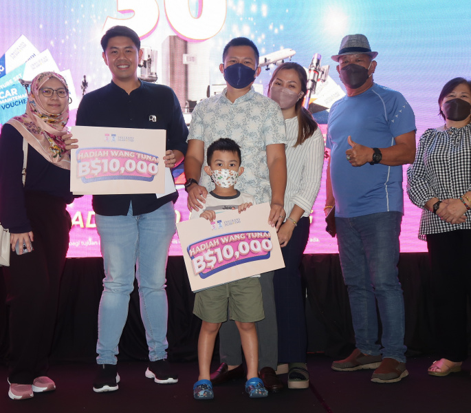 Two customers win $10,000 at Insurans Islam TAIB campaign