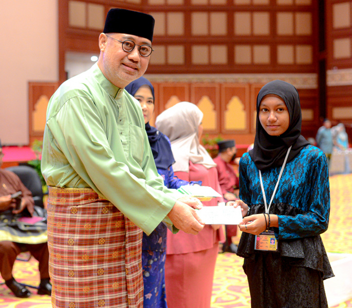 Bank Islam Brunei Darussalam contributes to nearly 4,000 orphans