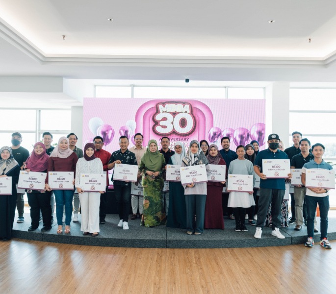 BIBD rewards monthly winners of Mega 30 campaign