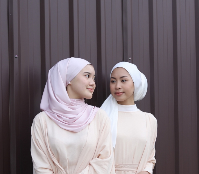 Styling up a modest fashion brand with Sisters of Scarfs