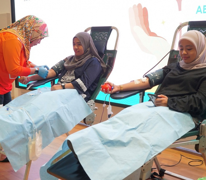 Over 100 braved the needle at Baiduri Bank Group’s blood donation drive