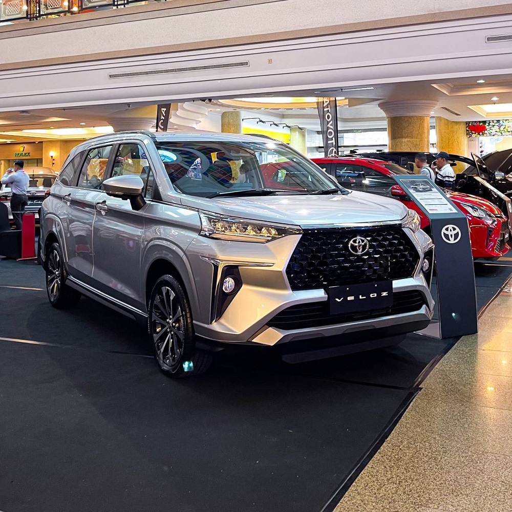 NBT Brunei displays Toyota models at Move Your World roadshow - The ...