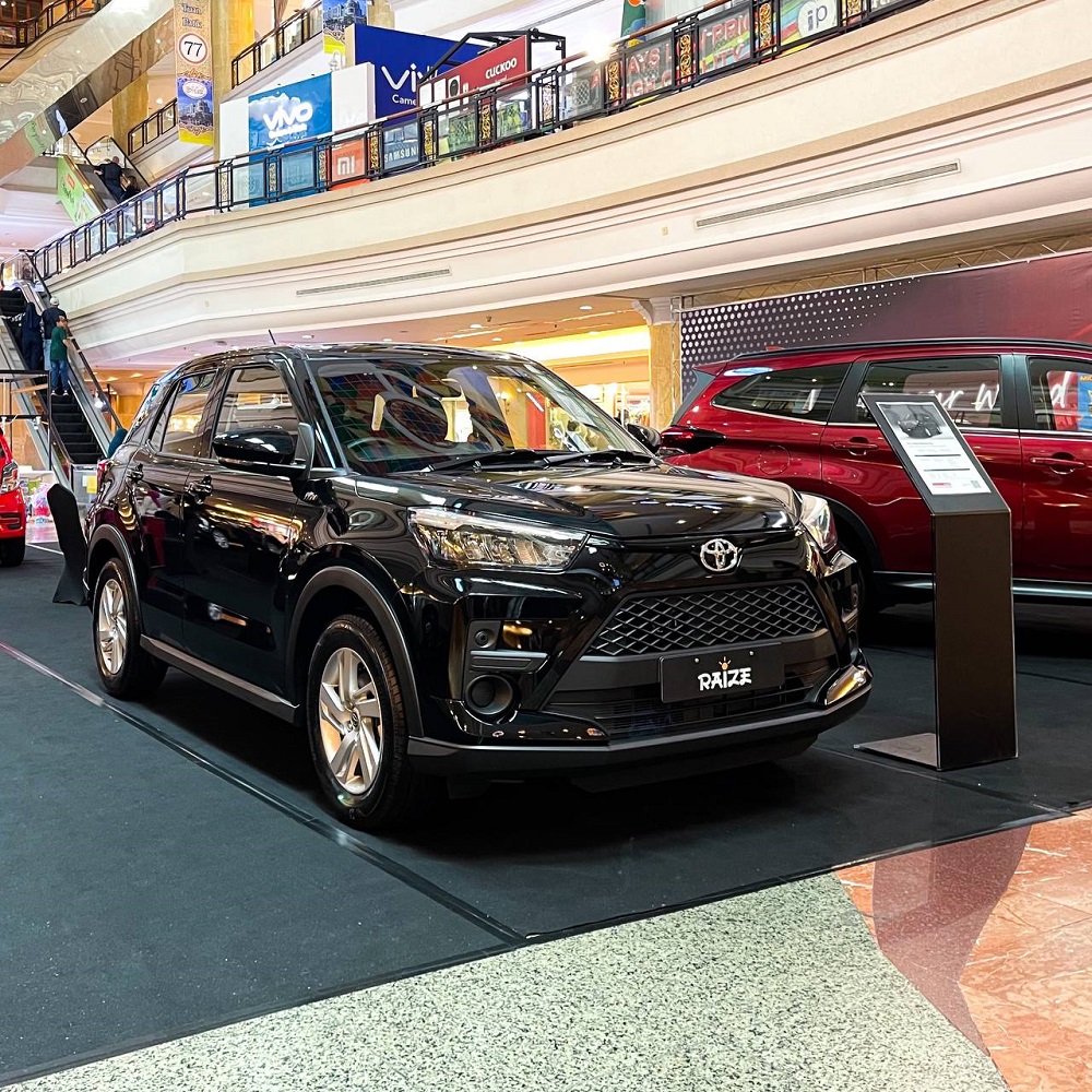 NBT Brunei Displays Toyota Models At Move Your World Roadshow - The ...