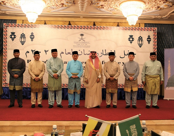 Saudi Arabia Embassy treats guests in annual Iftar event