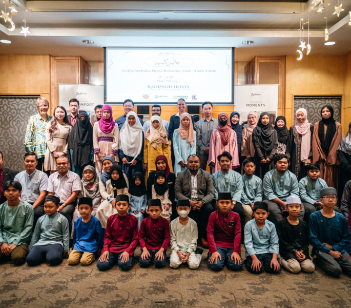 Radisson Brunei, RTB bring joy to orphans