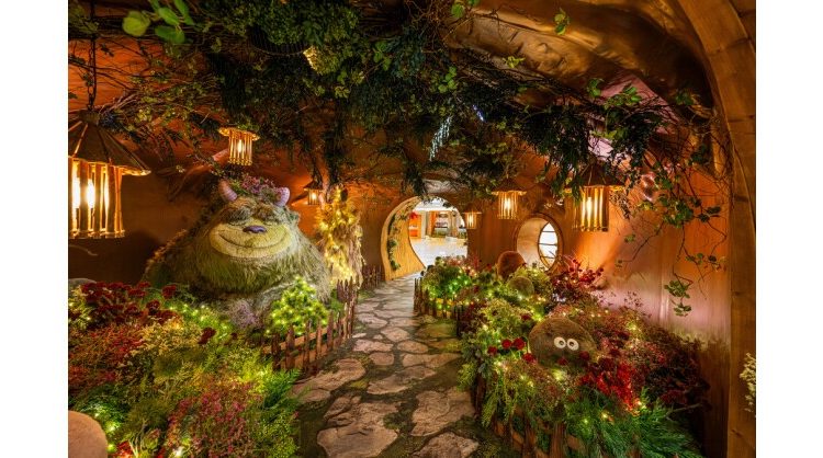Get Wild about the Festive Season with ChristmasVille Furry Monsters Unleash Holiday Fun at Pacific Place and Starstreet Precinct