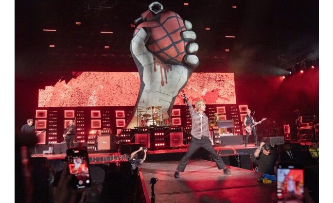 Legendary US Rock Band Green Day Kick Off Asian Tour at Galaxy Arena, Making Their First Performance in China After a 15-Year Hiatus and Igniting an Unforgettable Night of Rock’n Roll