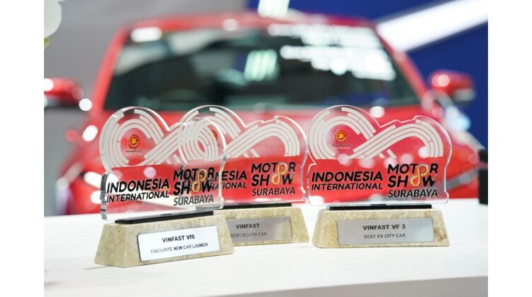 vinfast-sets-new-record-at-iims-surabaya-2025-with-four-awards,-vf-3-named-“best-ev-city-car”