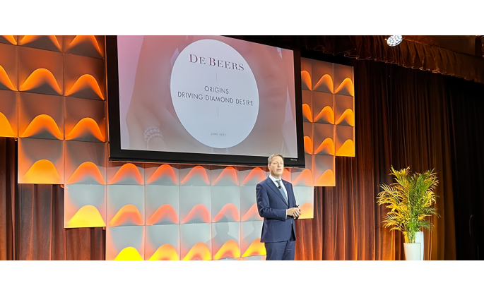 De Beers launches ‘Ombré Desert Diamonds’ jewellery beacon and ‘Origin, De Beers Group’ polished diamonds