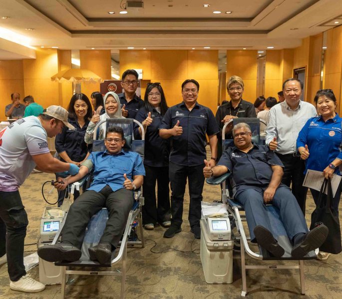 Over 100 roll up sleeves for a good cause