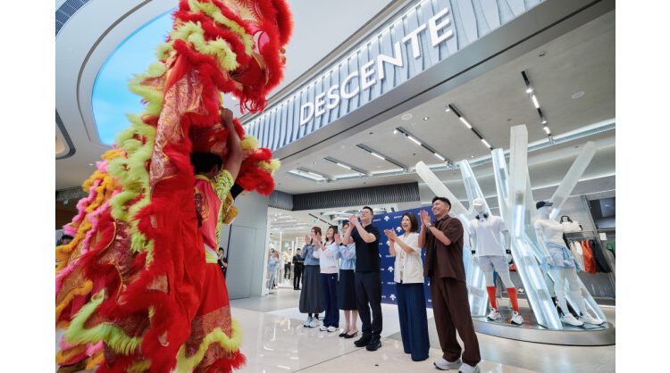 leading-sportswear-brand-descente-opens-at-galaxy-macau;-fusing-technical-aesthetics-with-leisure-&-travel-lifestyle