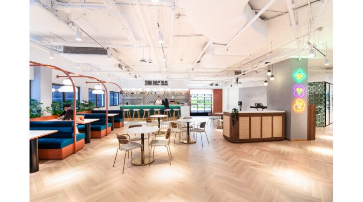 shaping-the-future-of-hybrid-office-spaces-in-singapore-with-raw-design-consultants