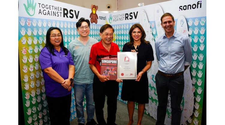 sanofi-sets-singapore-book-of-records-with-the-‘largest-mural-of-magnetic-hands’-–-a-public-pledge-against-respiratory-syncytial-virus-(rsv)-in-nationwide-awareness-campaign