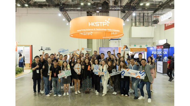 HKSTP Debuts at SWITCH 2025 Singapore with Hong Kong Startups Shining at Prestigious SLINGSHOT Pitch Event