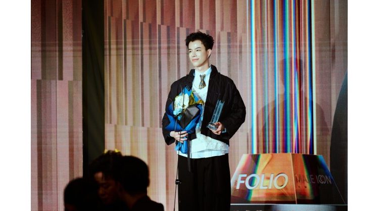 spotlight-asia’s-shaun-pham-named-male-icon-–-businessman-of-the-year-2025-by-men’s-folio-vietnam