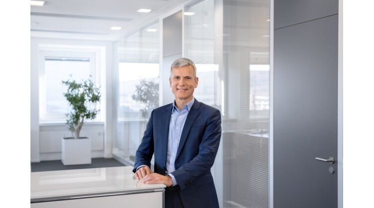 zeiss-concludes-fiscal-year-2024/25-with-solid-growth