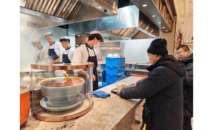 From Banks of Yellow River to Dining Tables Worldwide: Lanzhou Beef Noodles Get a Makeover through Cross-industry Fusion