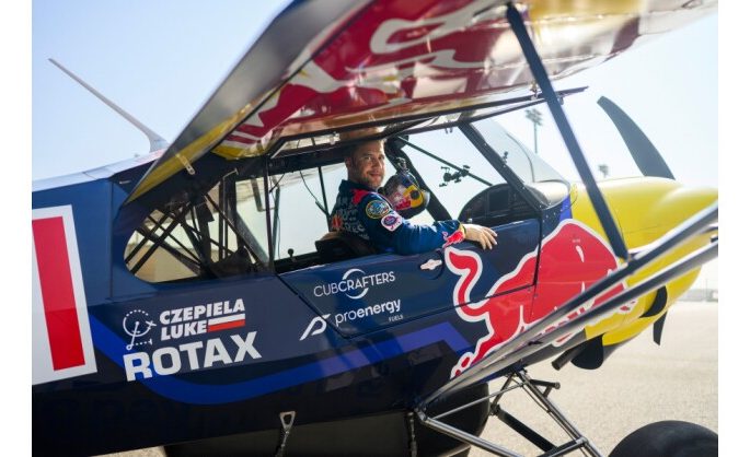 BRP-Rotax: Aircraft Meets Racetrack – Luke Czepiela Flies the Racing Line at Bahrain International Circuit
