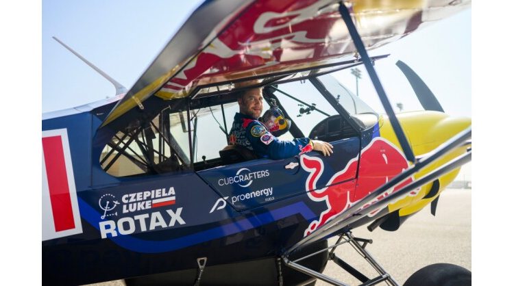 brp-rotax:-aircraft-meets-racetrack-–-luke-czepiela-flies-the-racing-line-at-bahrain-international-circuit