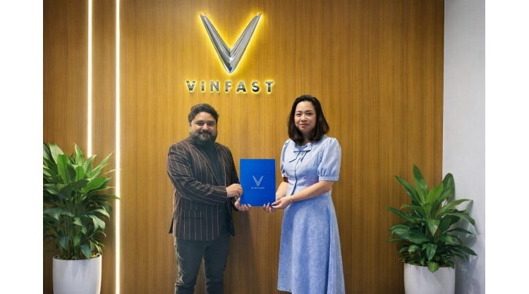 vinfast-middle-east-signs-mou-with-plusx-electric-to-strengthen-ev-ownership-experience-in-the-uae