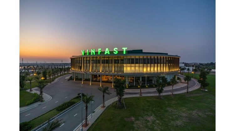 vinfast’s-record-day-shows-how-ev-adoption-turns-practical